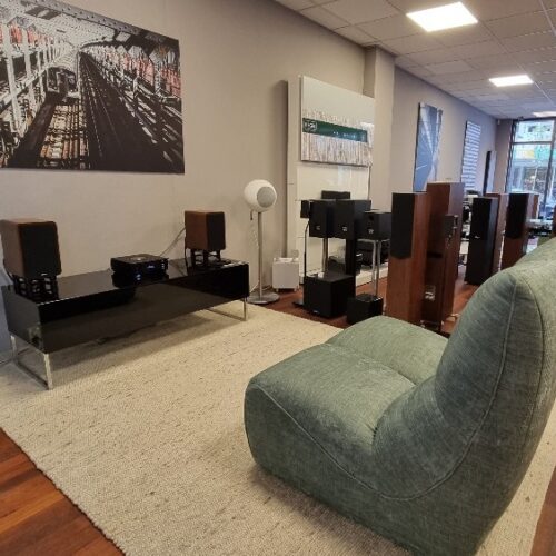 Alternative view of Franco Ferri Formosa fauteuil showroom model