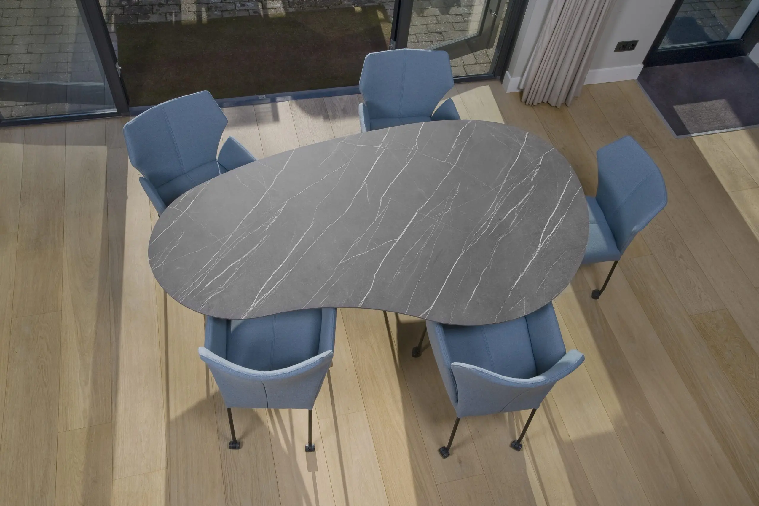 Cloudy tafel van Bree's New World - Afbeelding 4