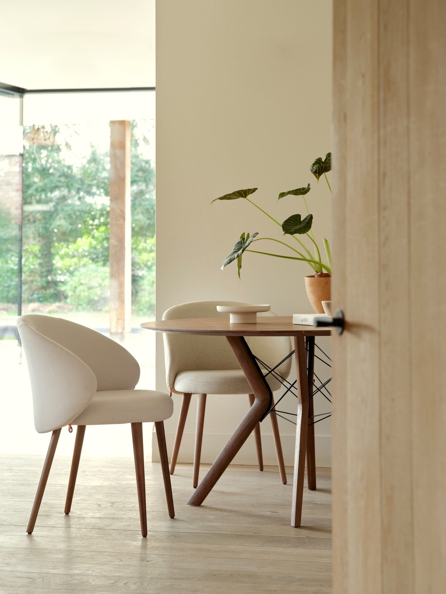 Eclipse tafel rond van Mobitec - Afbeelding 2