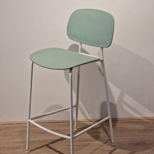 Tondina Pop Kitchenstool van Infiniti - showmodel