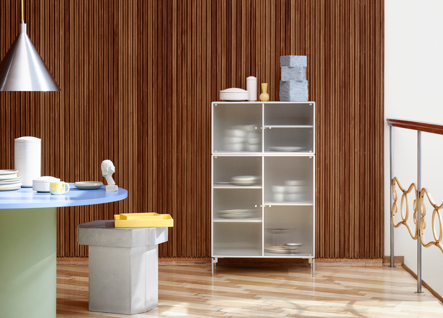 RIPPLE III Vitrinekast van Montana Furniture