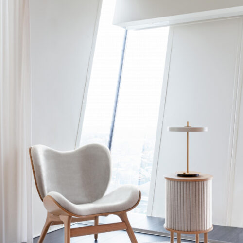 A Conversation Piece Low Lounge Chair van Umage